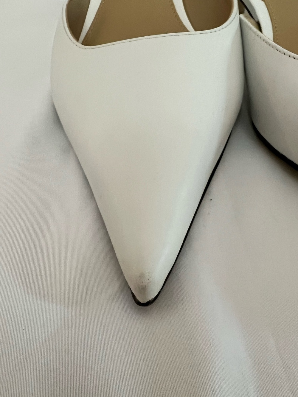 Michael Kors White Pointed Slingback Heels - Size 7.5 - Picture 4 of 10